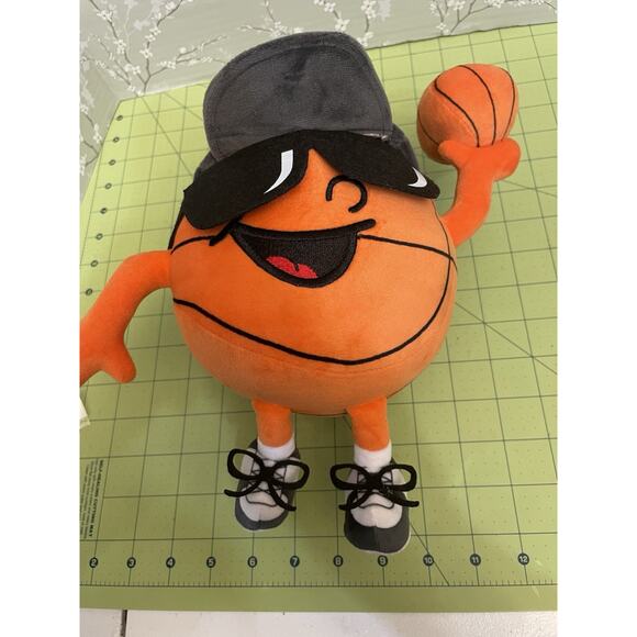 Bleacher Creatures 8” Basketball Man PC Friars Kuricha Plush Stuffed Figure Toy - Picture 7 of 8